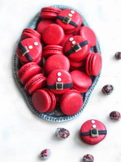 Santa Claus Macarons 